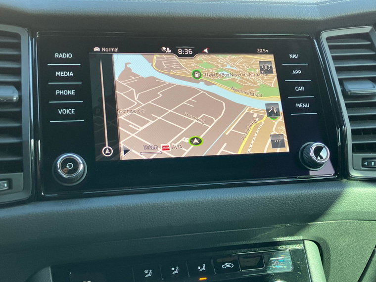 Vehicle Image 8
