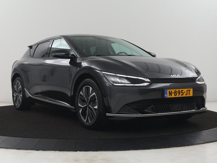 Vehicle Image 42
