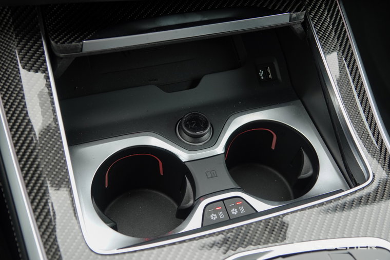 Vehicle Image 38