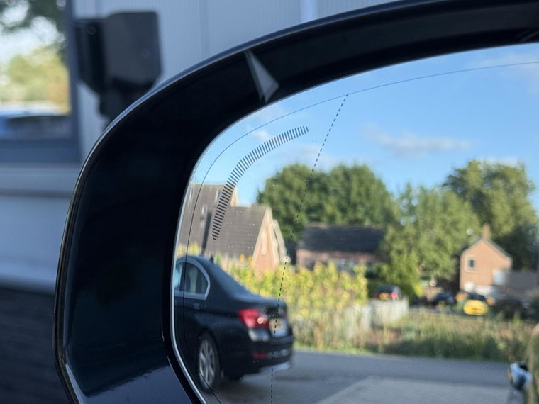 Vehicle Image 29