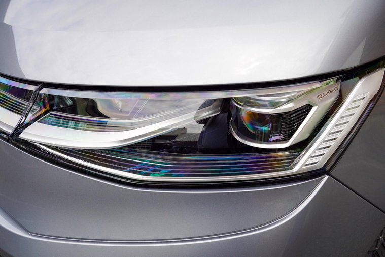 Vehicle Image 8