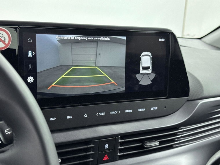 Vehicle Image 11