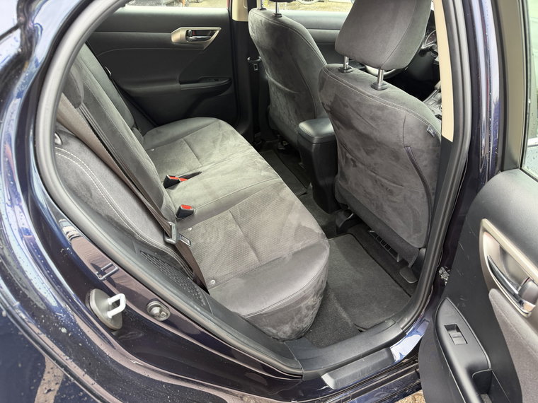 Vehicle Image 20