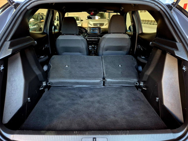 Vehicle Image 39