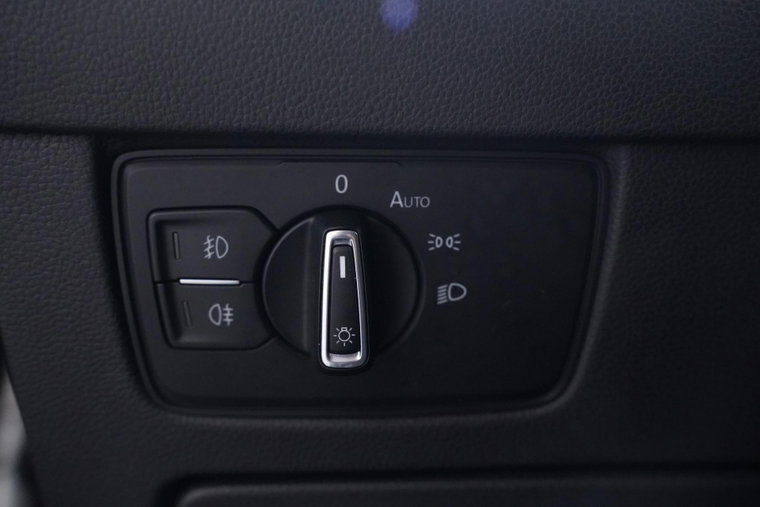 Vehicle Image 26