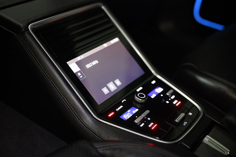 Vehicle Image 14