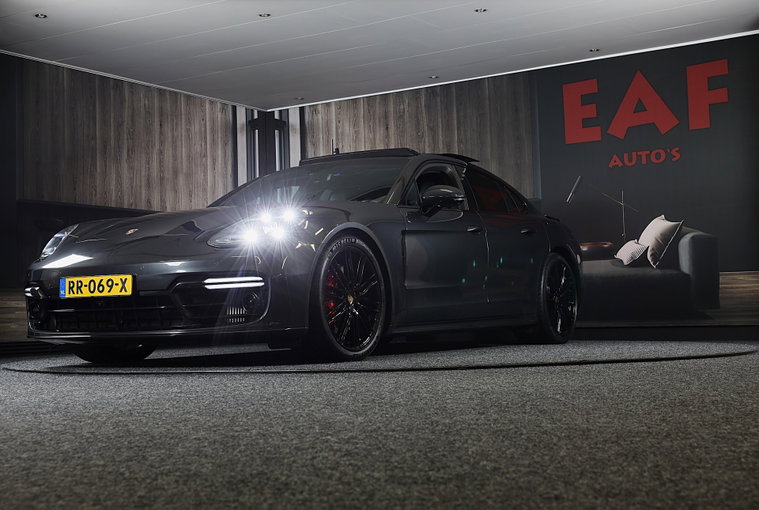 Vehicle Image 5