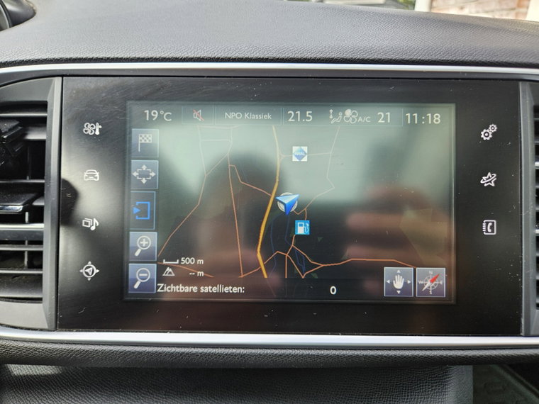 Vehicle Image 32