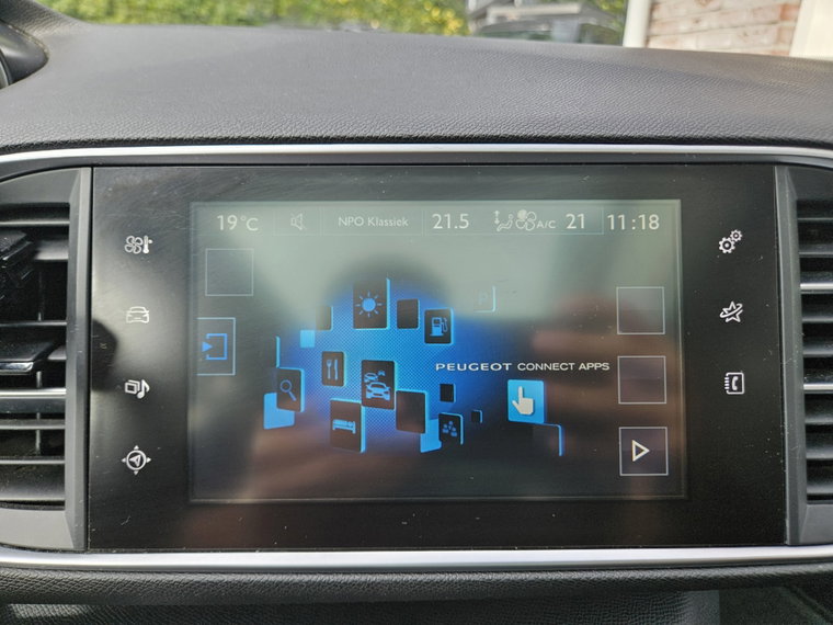 Vehicle Image 33