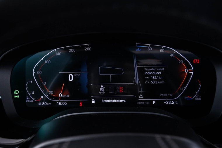 Vehicle Image 32