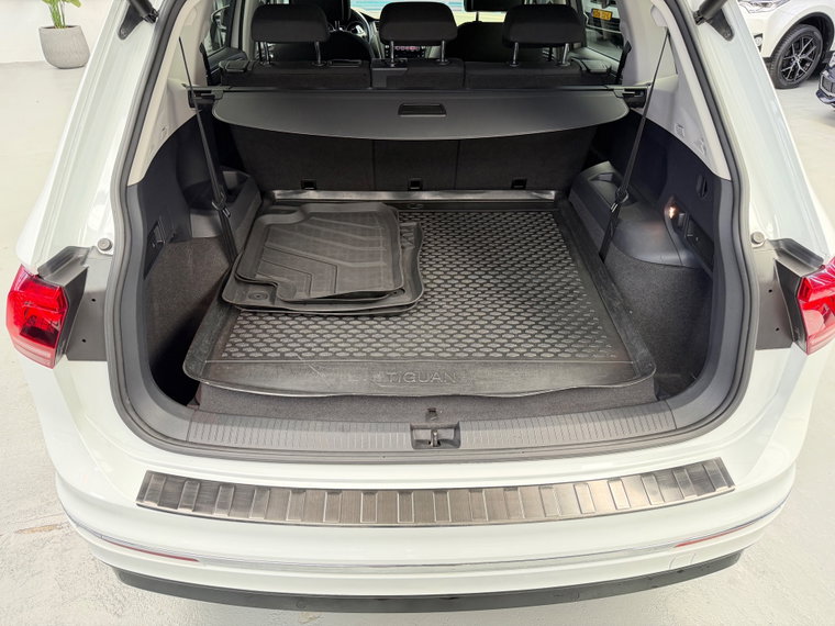 Vehicle Image 39
