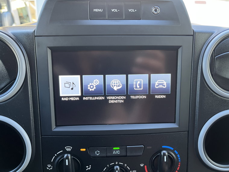 Vehicle Image 31