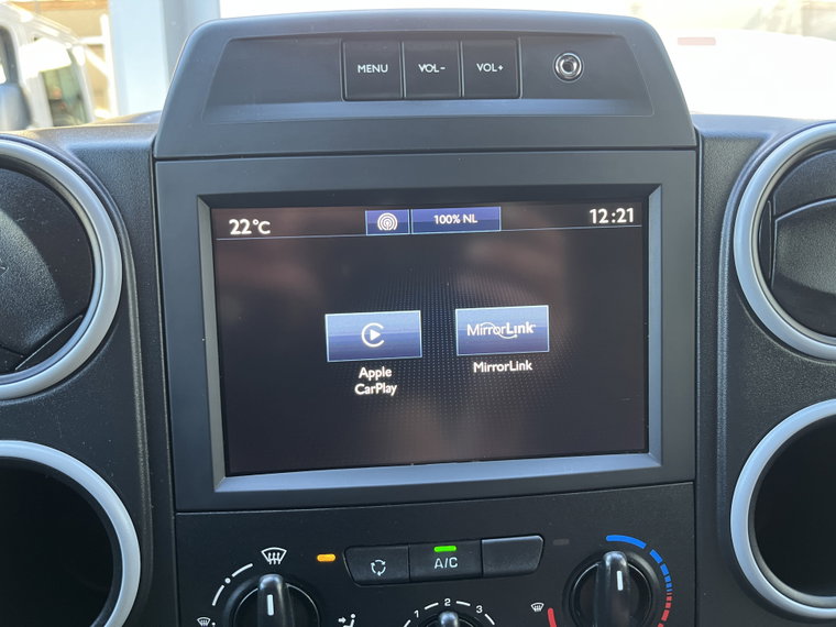 Vehicle Image 35