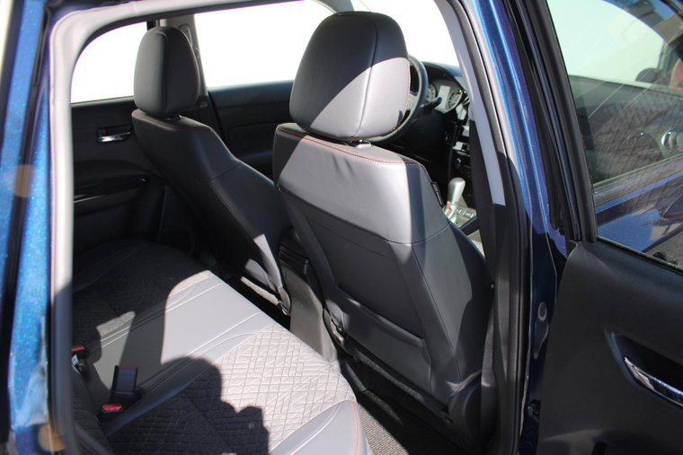 Vehicle Image 19