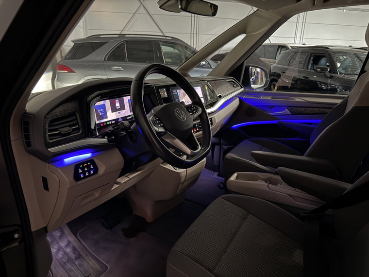 Vehicle Image 45