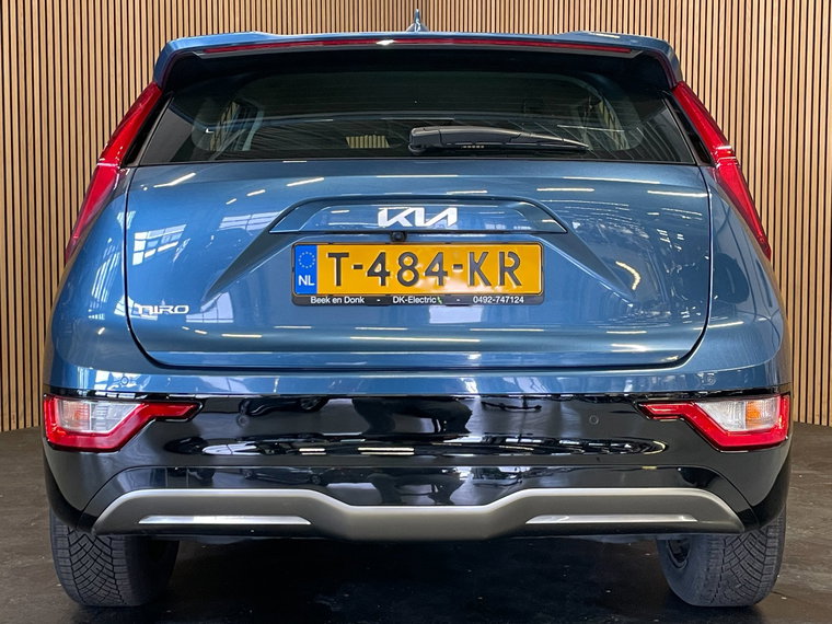 Vehicle Image 33