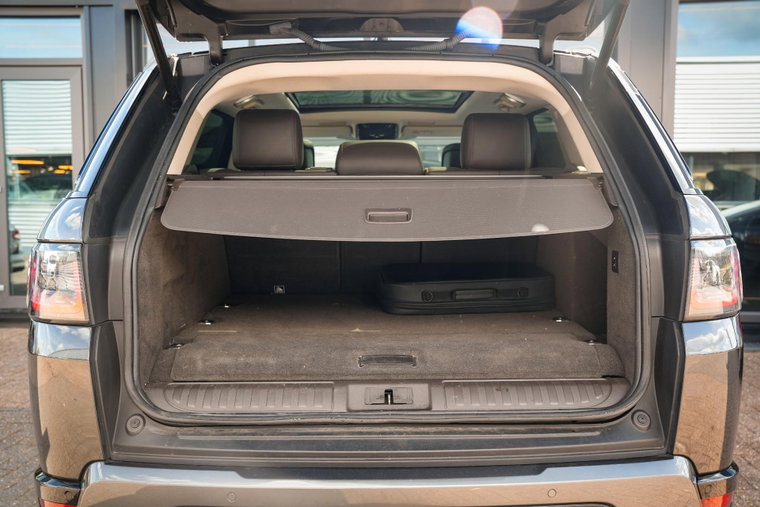 Vehicle Image 36