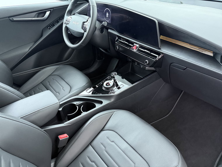 Vehicle Image 39