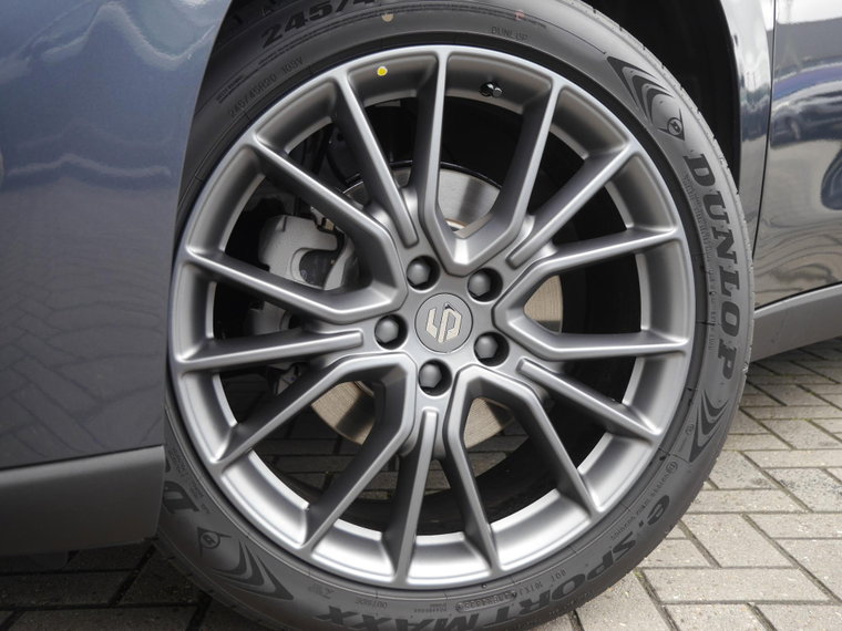Vehicle Image 35