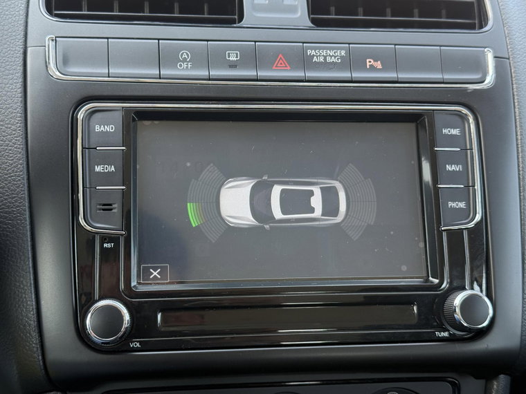 Vehicle Image 13