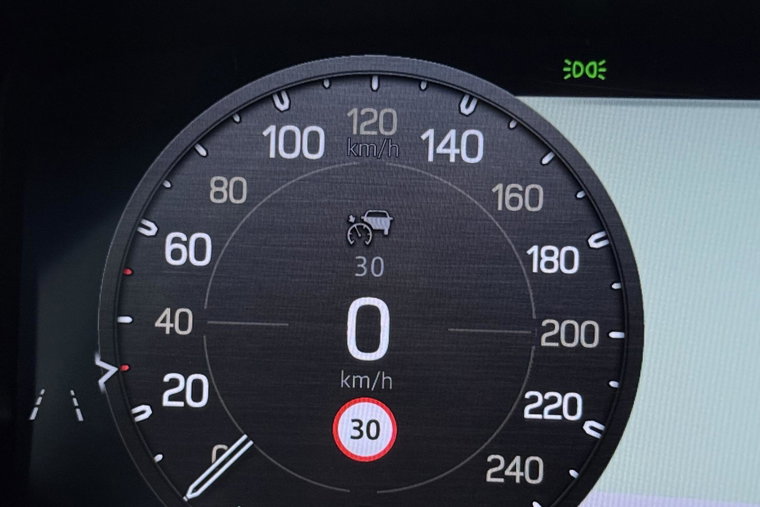 Vehicle Image 21