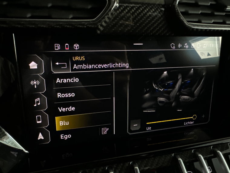 Vehicle Image 32