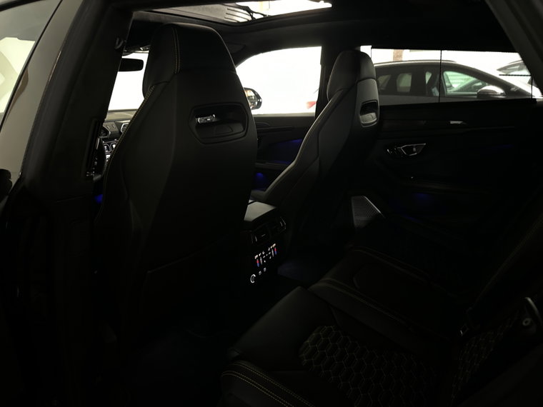 Vehicle Image 35