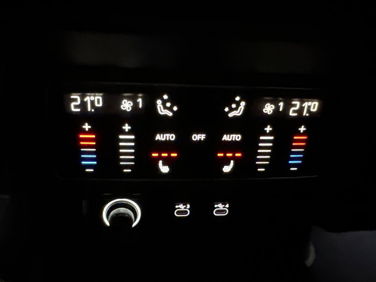 Vehicle Image 38