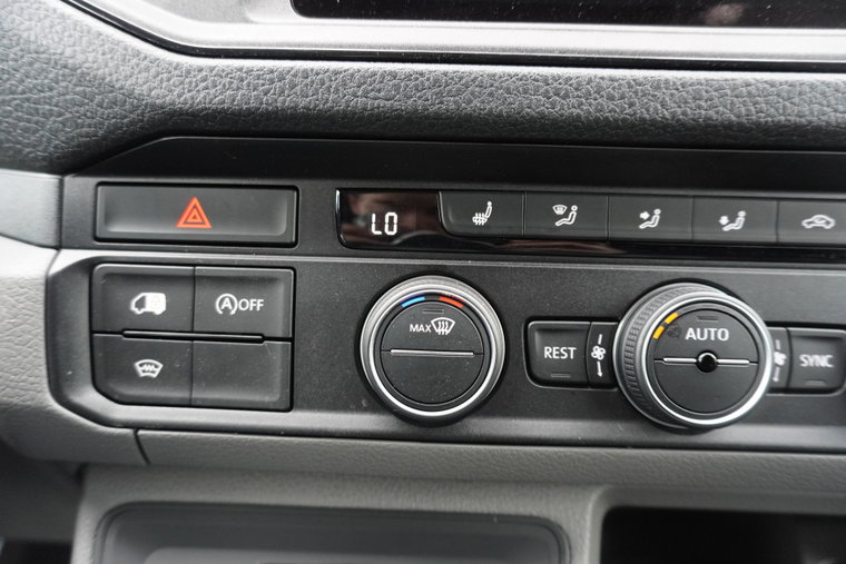 Vehicle Image 27