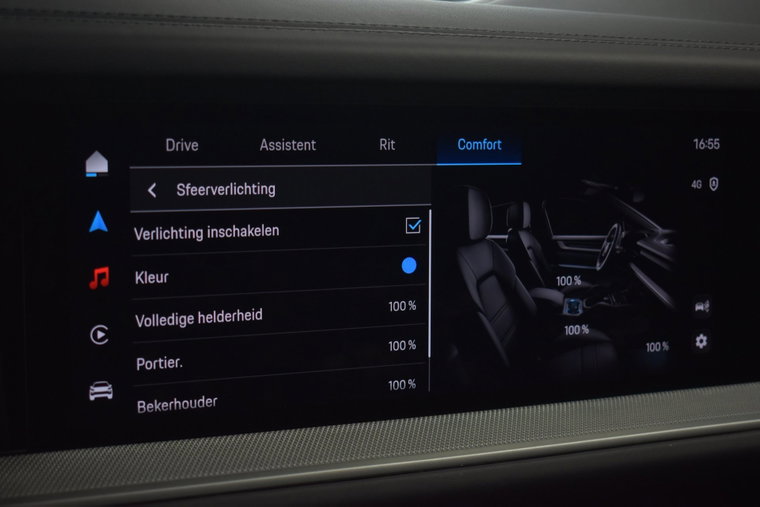 Vehicle Image 32
