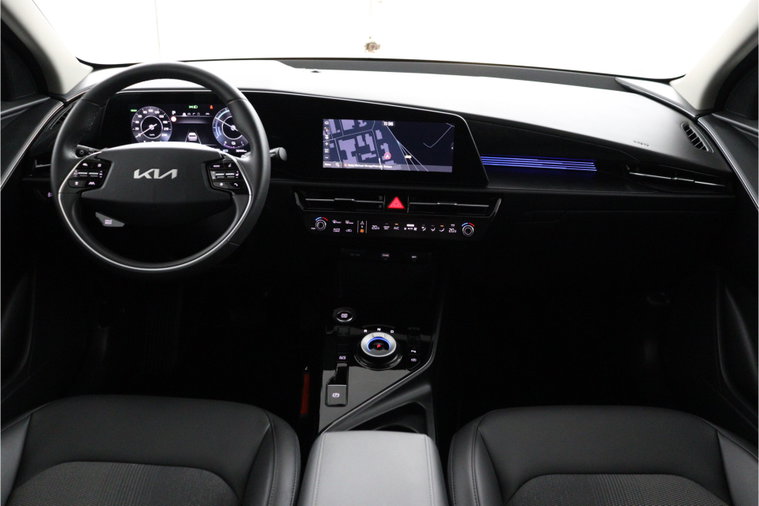 Vehicle Image 32
