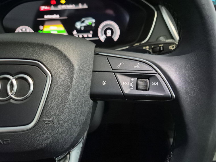 Vehicle Image 33