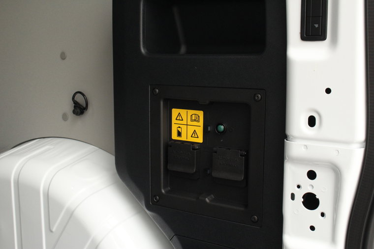 Vehicle Image 12