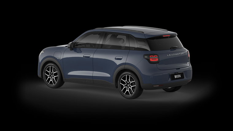 Vehicle Image 4