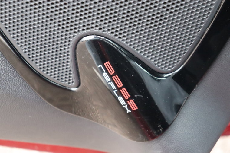 Vehicle Image 23