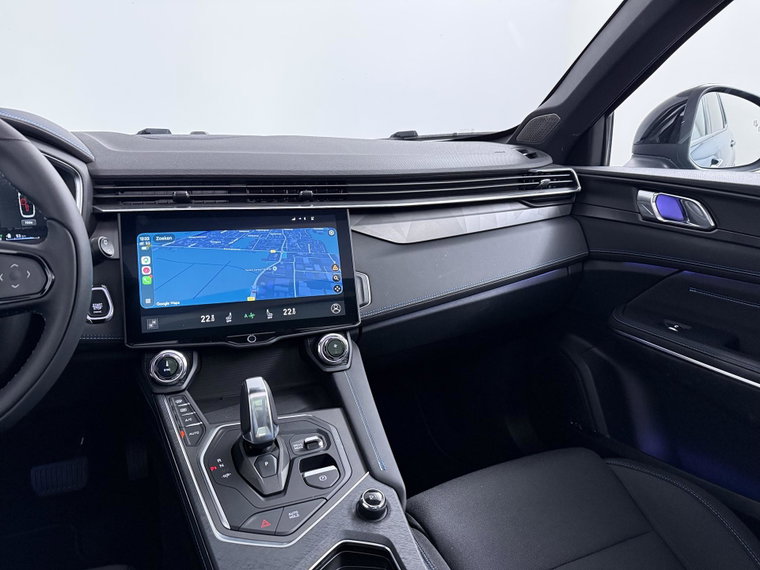 Vehicle Image 40
