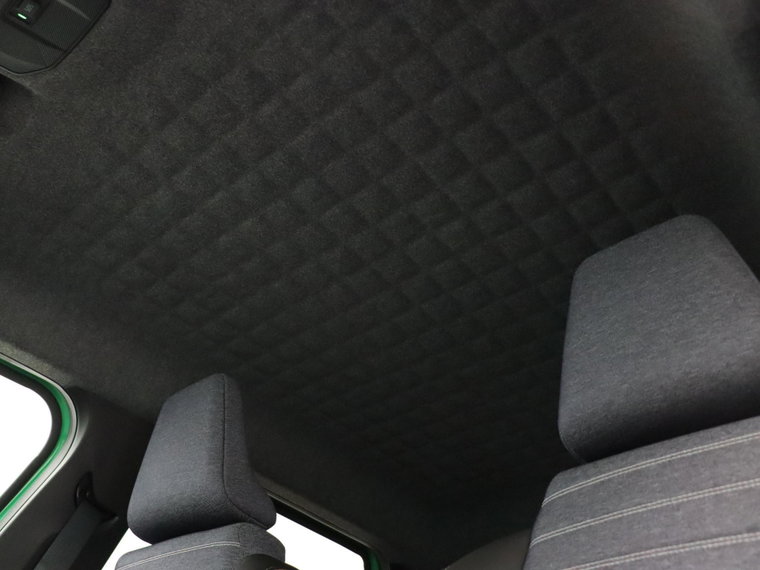 Vehicle Image 33