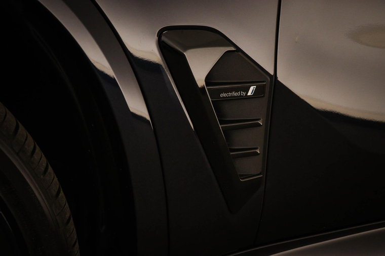 Vehicle Image 30
