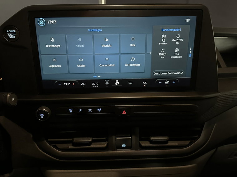 Vehicle Image 18