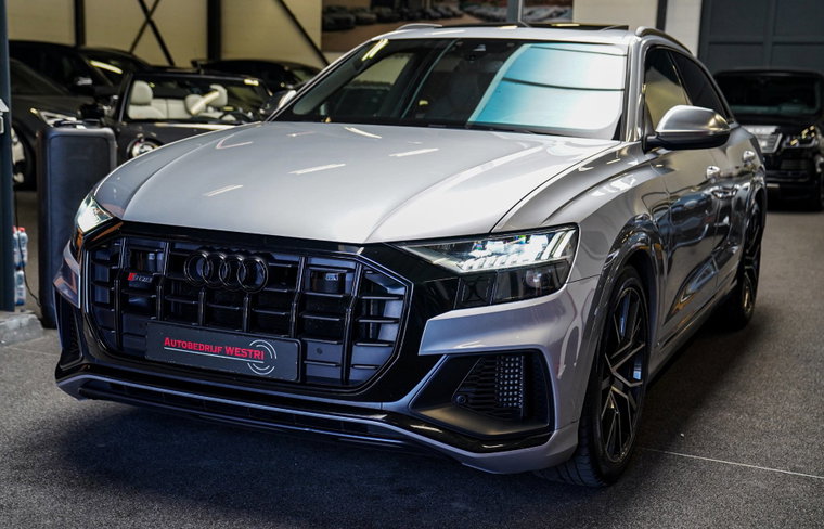 Vehicle Image 8