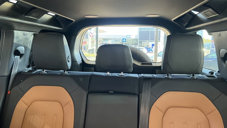 Vehicle Image 30