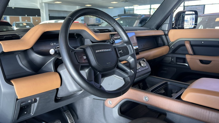 Vehicle Image 9