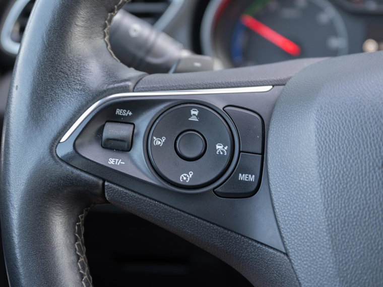 Vehicle Image 24