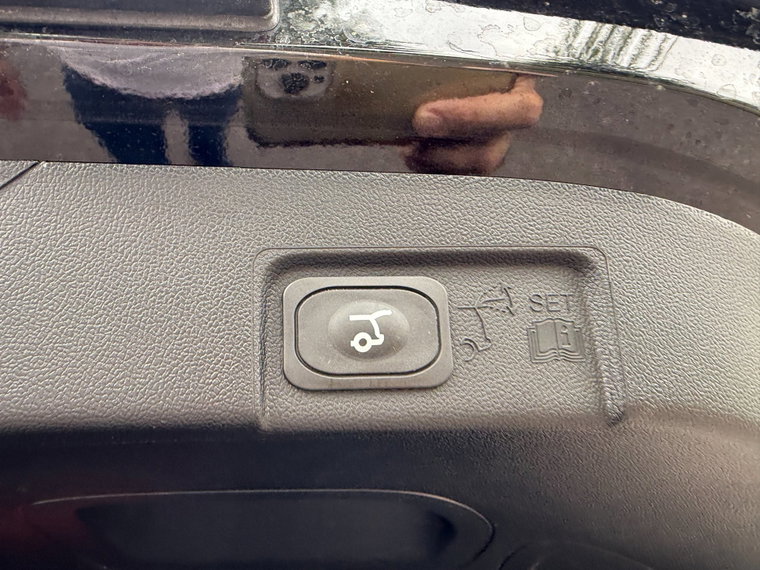 Vehicle Image 26