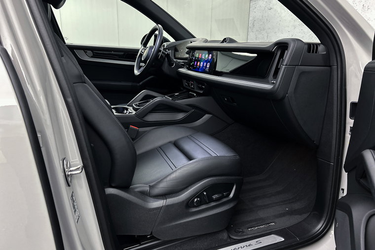 Vehicle Image 36