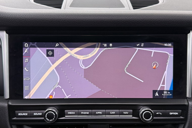 Vehicle Image 30