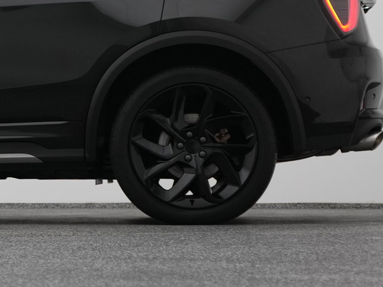 Vehicle Image 40