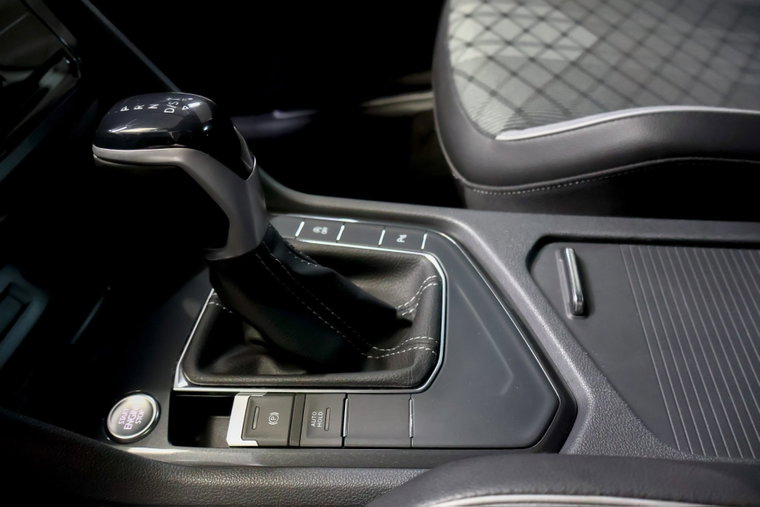 Vehicle Image 38