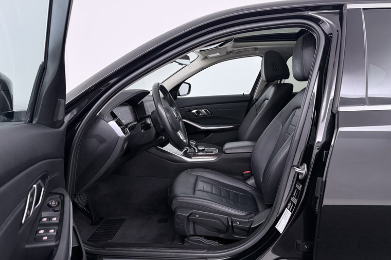 Vehicle Image 23