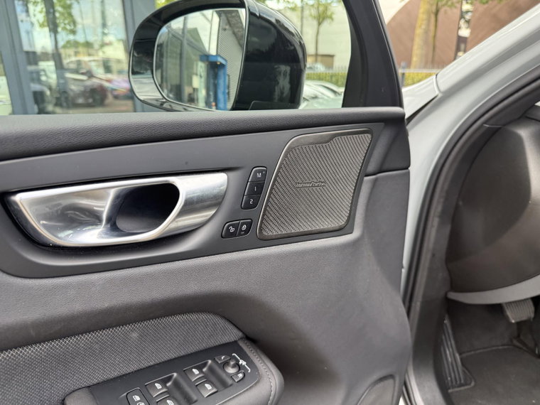 Vehicle Image 27